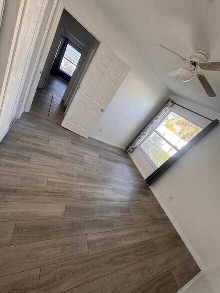 Building Photo - Beautiful 3 Bedroom Priced to Rent