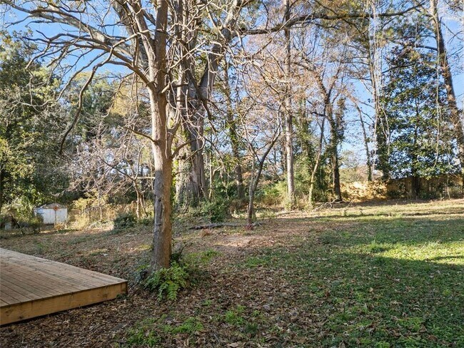 Building Photo - 3452 Beech Dr