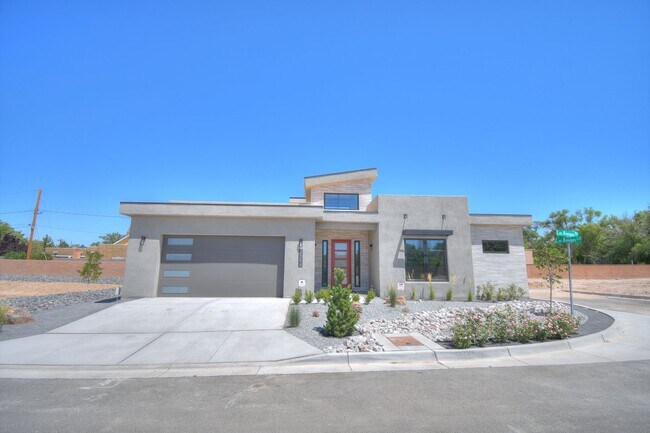 Building Photo - Brand New 3bd/2ba Available