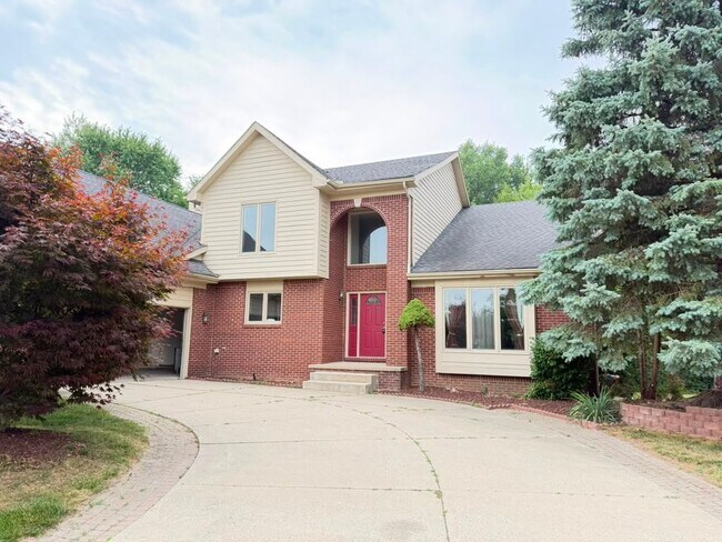 Building Photo - 7782 Watford Dr