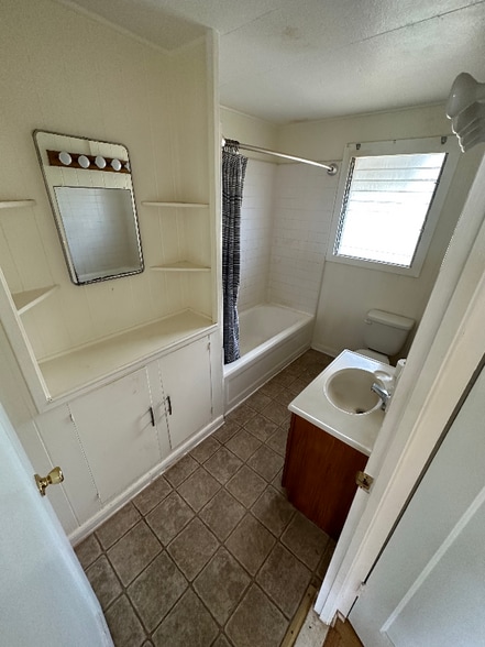 Building Photo - 91-707A-777 Oneula Pl