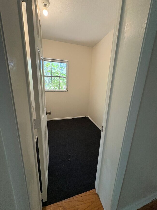 Building Photo - 2BR/2BA Home with Preserve View + Tennis C...