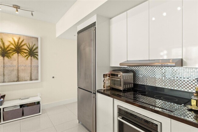 Building Photo - 92 SW 3rd St