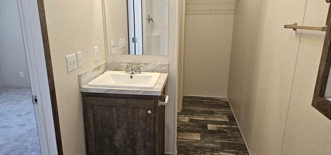 Building Photo - 100 Orchid Dr