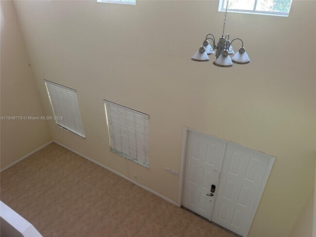 Building Photo - 4383 Laurel Ridge Cir