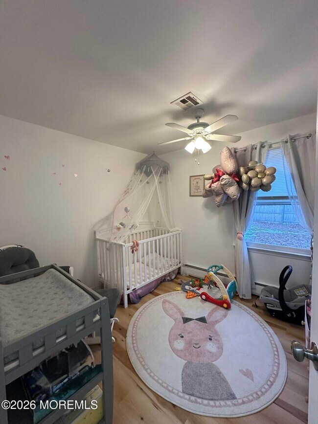 Building Photo - 61 E 5th St