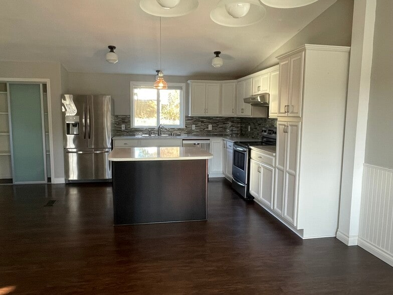 Building Photo - 14803 Purdy Dr NW