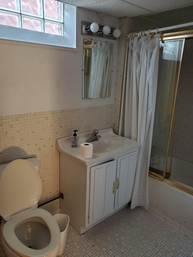 Building Photo - 3914 McKinley St