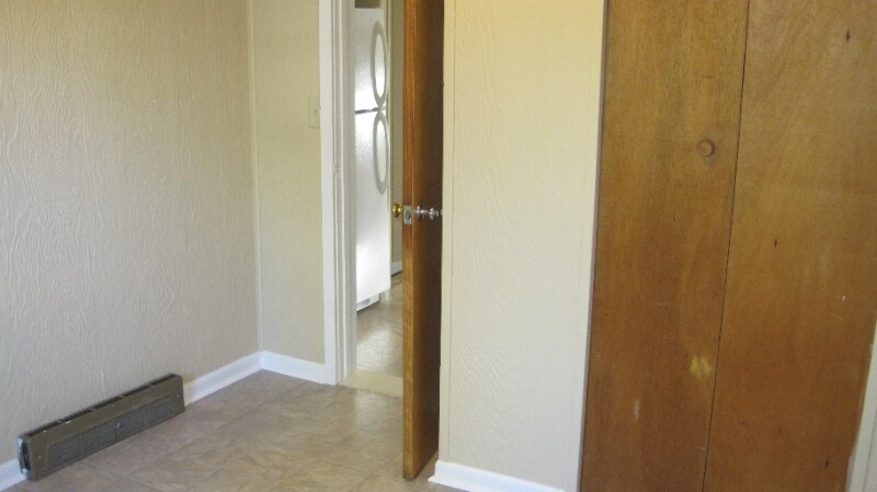 Building Photo - 2537 Laporte Ave