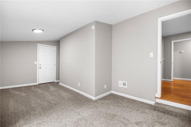 Building Photo - 2179 Beech Valley Dr