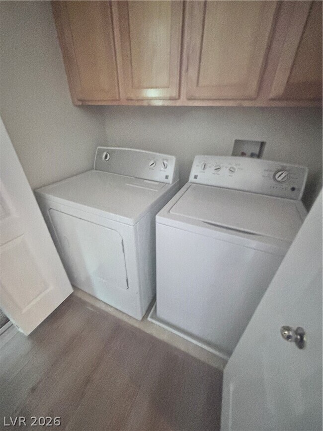 Building Photo - 5450 Cardinal Ridge Ct