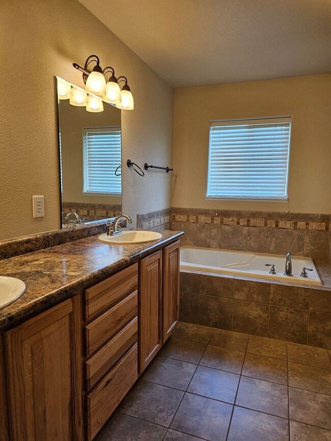 Building Photo - 6953 Hitching Post Ln