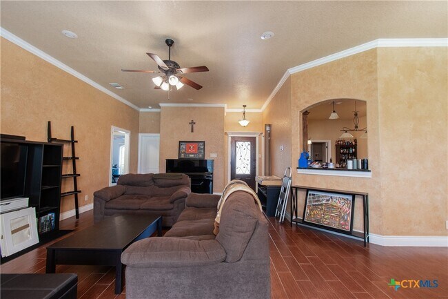 Building Photo - 2513 Jackson Dr