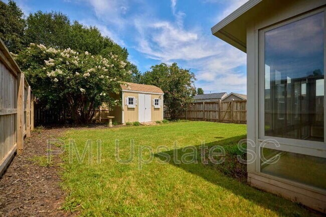Building Photo - 5 Norwell Ln