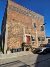 Building Photo - 1104 4th St