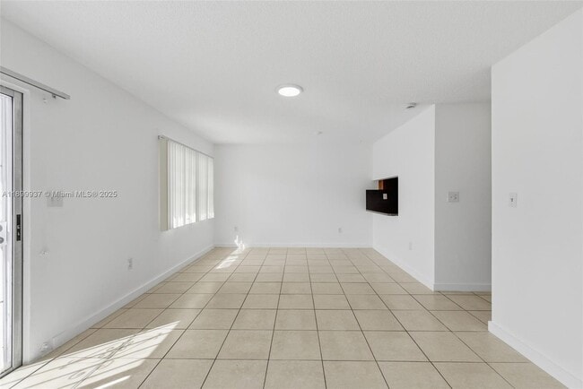 Building Photo - 624 NW 11th St