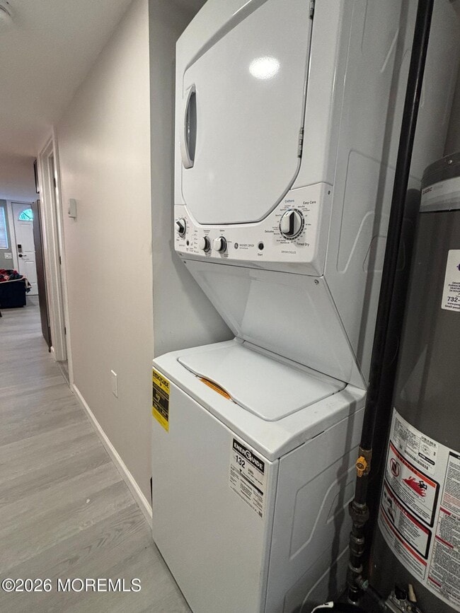 Building Photo - 2 Neptune Pl