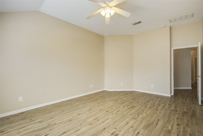 Building Photo - 17231 Hollow Sands Ct