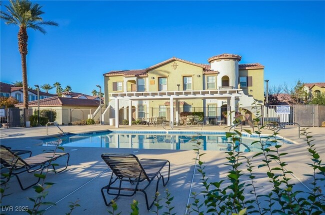 Building Photo - 50 Aura de Blanco St