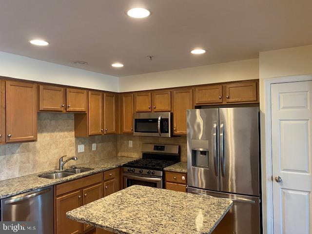 Building Photo - 145 Sandpiper Ct