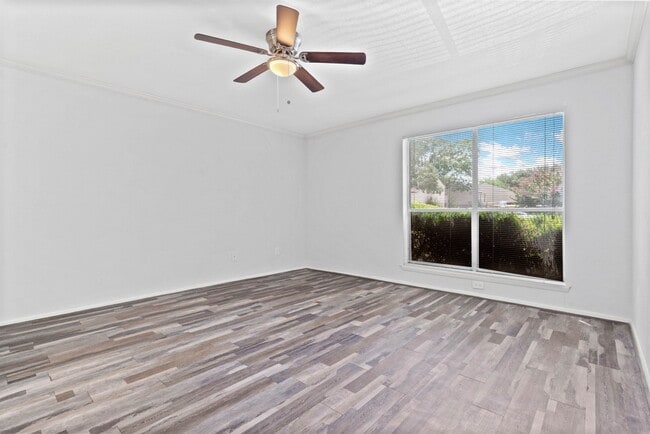 Building Photo - 5005 Georgi Ln