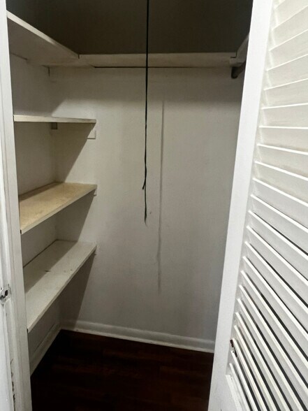 Building Photo - 3555 McCartney Rd