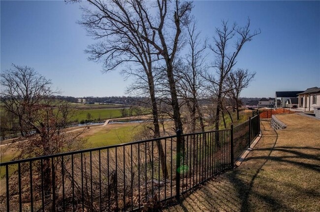 Building Photo - 4205 S Watercrest Dr