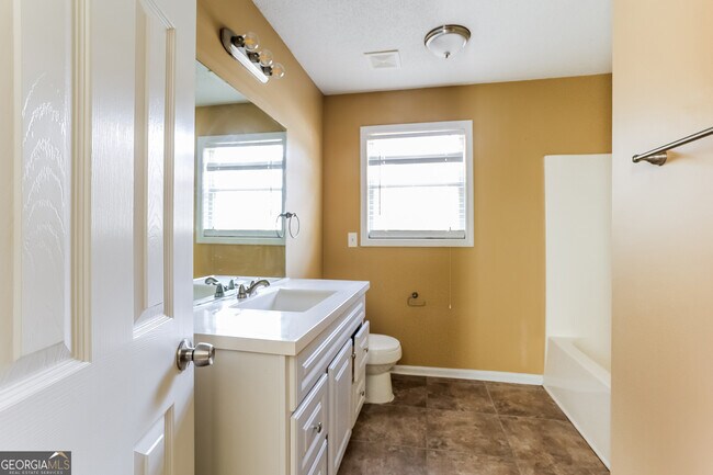 Building Photo - 419 Ivy Crest Dr