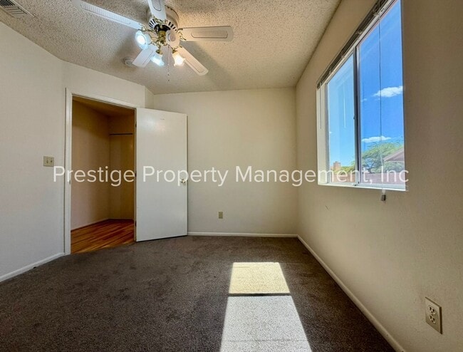Building Photo - ***RENT SPECIAL*** 3/2 Beautiful Rita Ranch Home With Open Design!!!