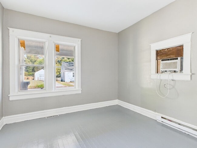 Building Photo - 2408 Concord Ave