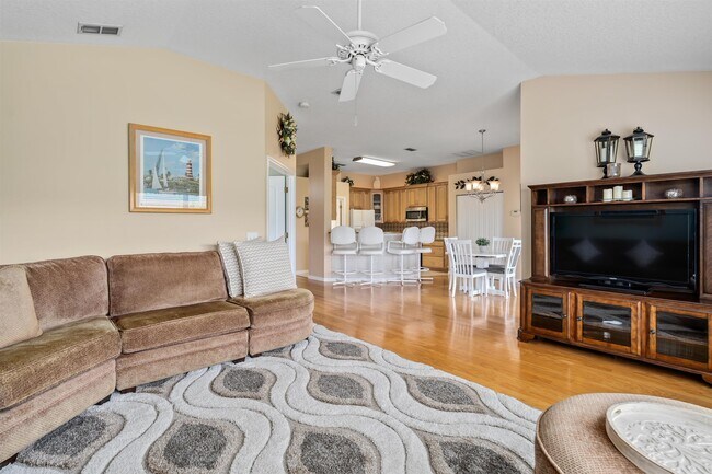 Building Photo - 2325 Commodores Club Blvd