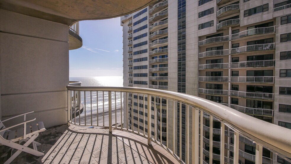 Building Photo - 3101 Boardwalk