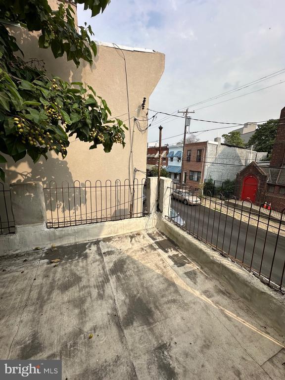 Building Photo - 1341 S 22nd St