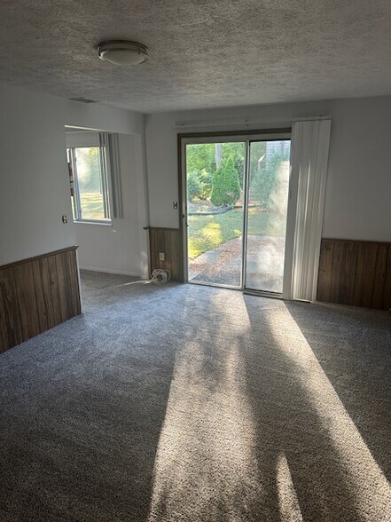 Building Photo - 1715 N Hagadorn Rd
