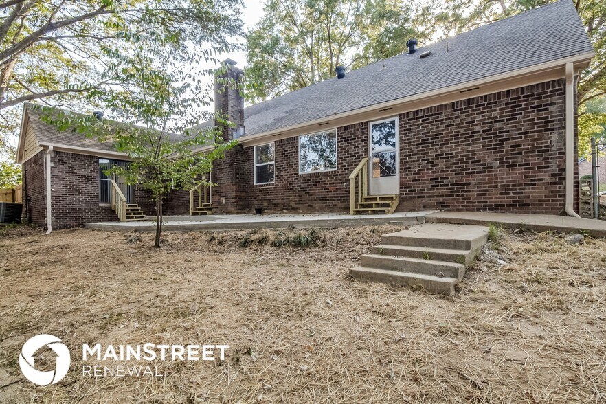 Building Photo - 2526 Jenwood St