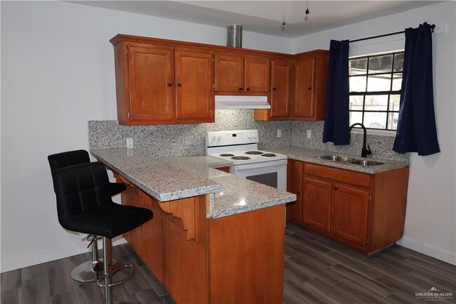 Building Photo - 20 Pso Del Rey