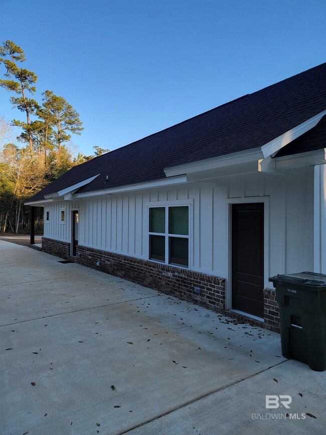 Building Photo - 13219 2nd St