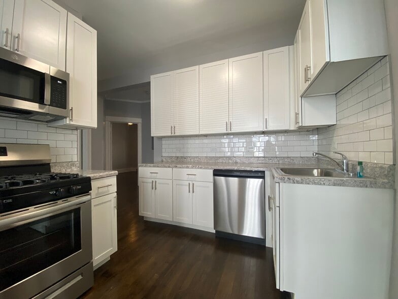 1222 Rosemont Duplex - The Rosemont