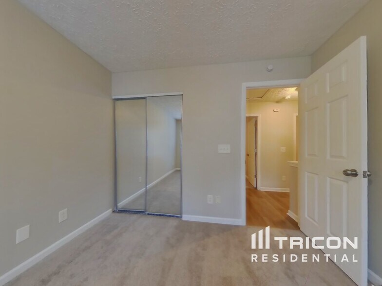 Building Photo - 218 Osmanthus Way