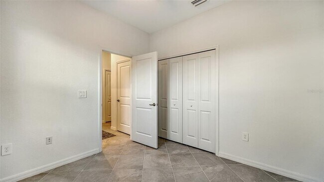 Building Photo - 10896 Pinot Dr