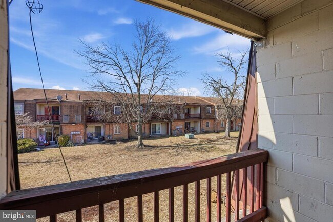 Building Photo - 1242 Liberte Ct