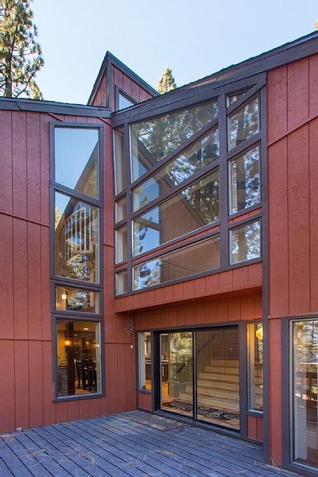 Building Photo - 1953 N Upper Truckee Rd