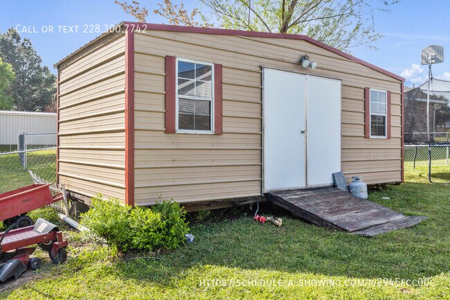 Building Photo - 15792 Texas Ave