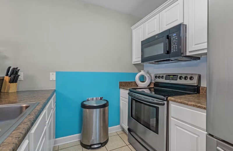 Building Photo - 2200 Crow Ln