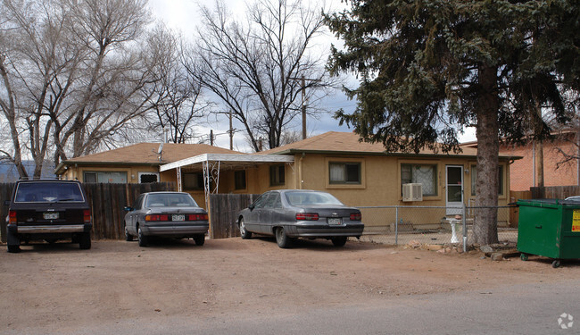 Primary Photo - 3010 N Arcadia St