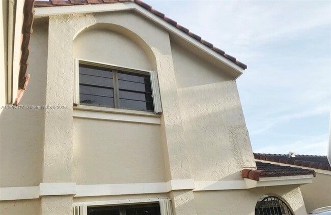 Building Photo - 6024 NW 172nd Terrace