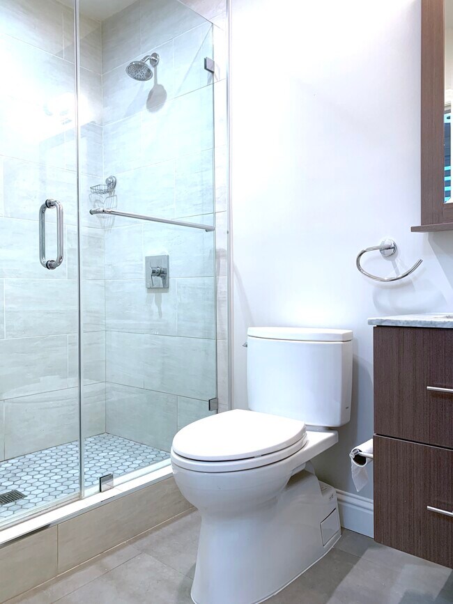 Building Photo - 3535 Fillmore St