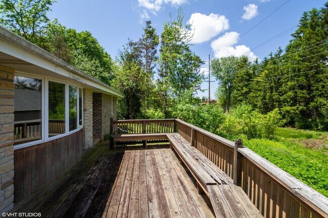 Building Photo - 2817 Walden Ln
