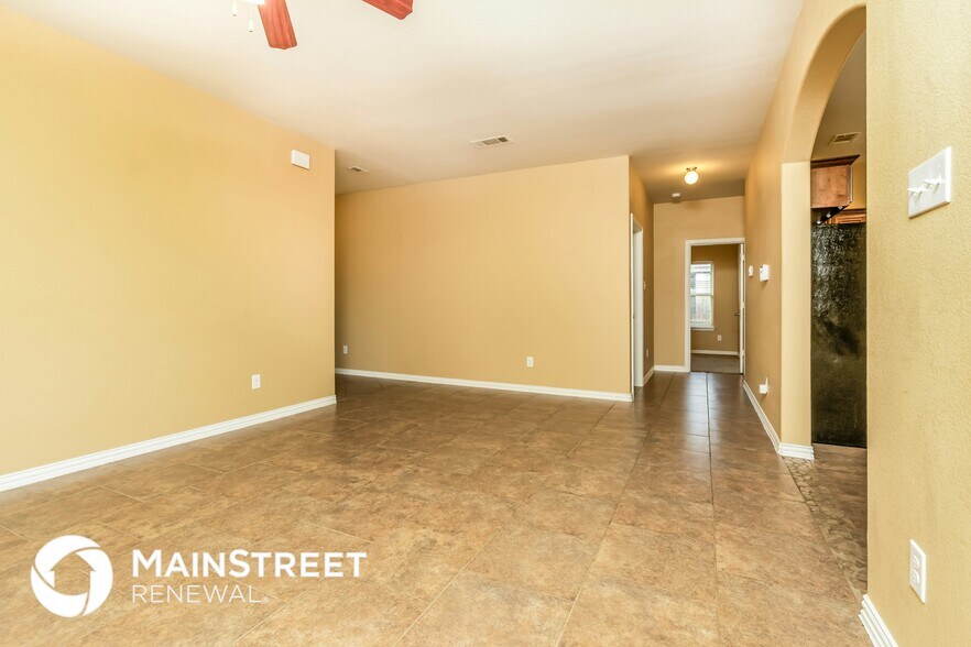 Building Photo - 7657 Hollow Point Dr