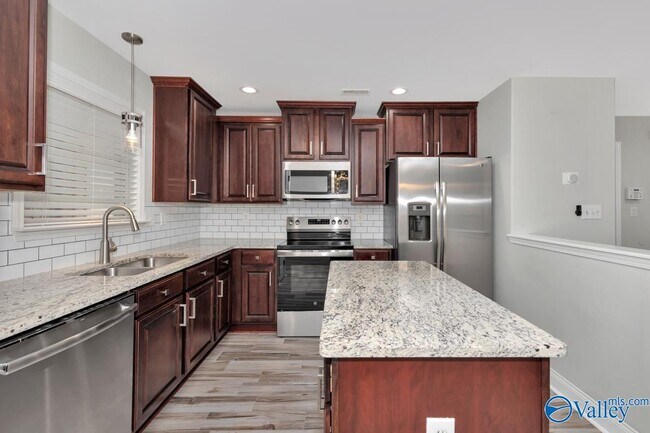 Building Photo - 318 Dovington Dr